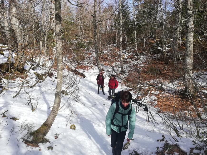 A l'abri des rafales en fond de vallon aprè refuge de Belagua A l'abri des rafales en fond de vallon aprè refuge de Belagua